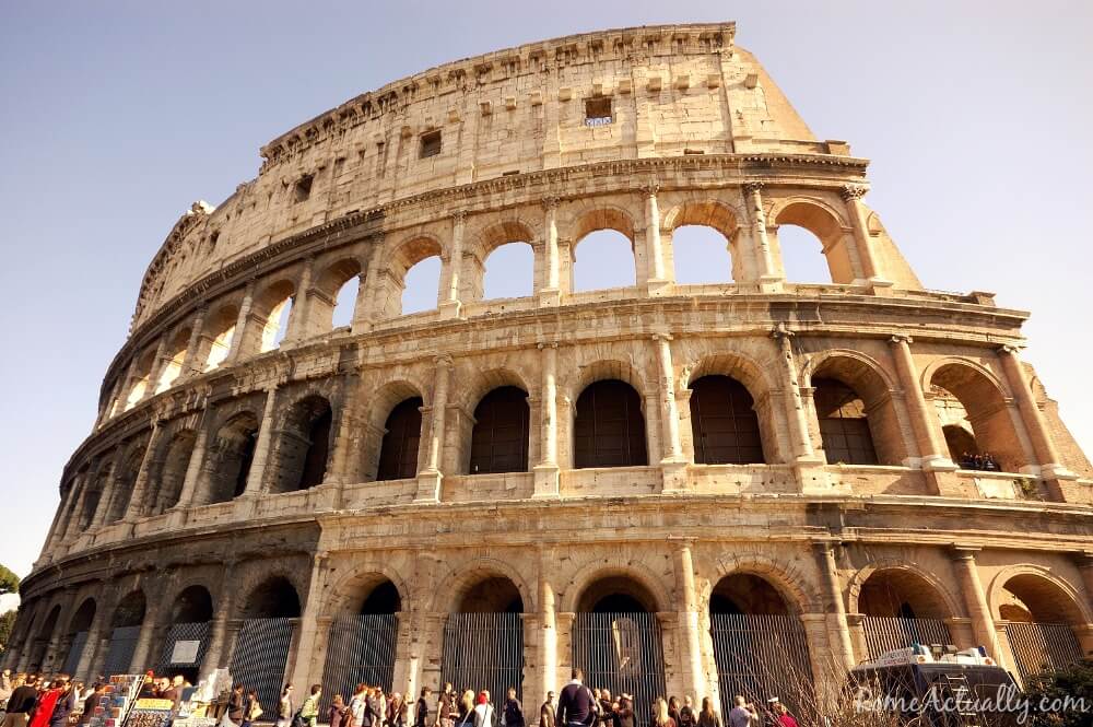 Image: Visiting the colosseum in Rome