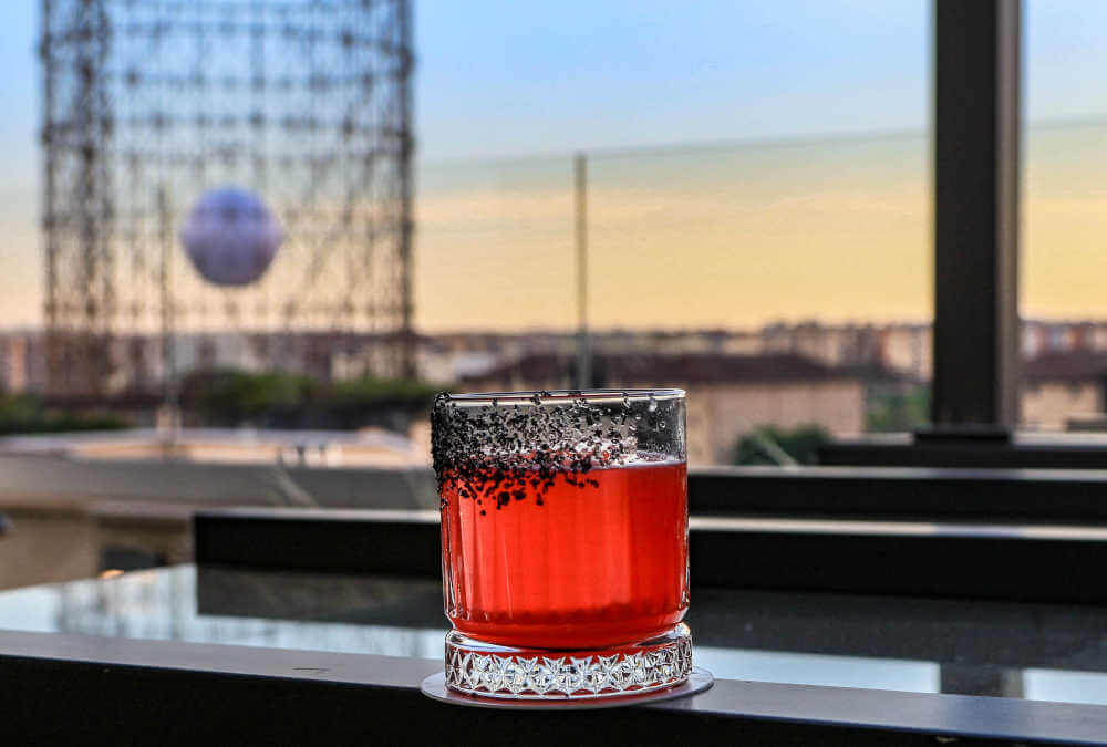 Image: Lana rooftop bar in Rome Ostiense