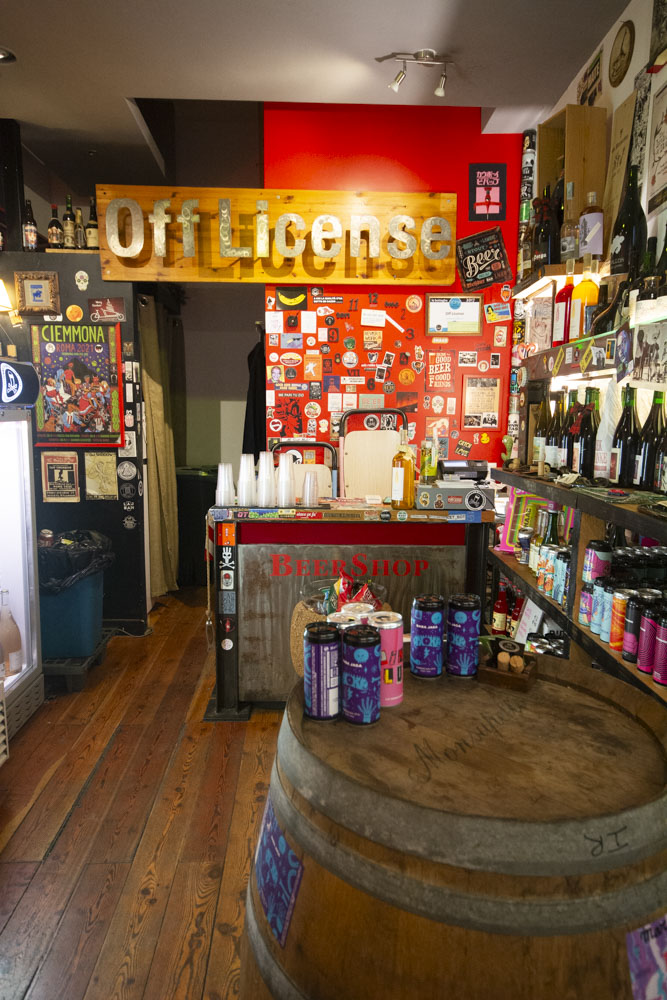 Image: Craft beer tasting during Taste Rome like a Local food tour in Rome with Devour Tours.