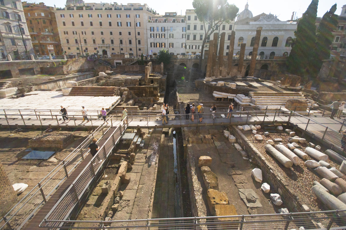 Image: Visiting the Sacred Area of Largo di Torre Argentina in Rome where Julius Caesar was killed. Photo by Angela Corrias from RomeActually.com
